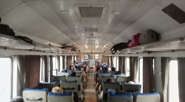 Hanoi train half day tour: 45$